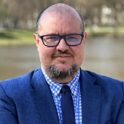 Dr. Bányász Péter